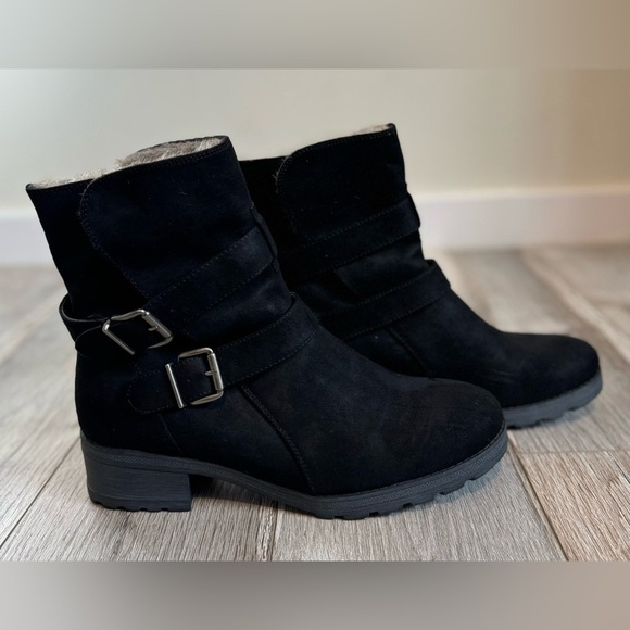 White Mountain~ Women’s Black Size 10 CHASTITY BOOT Moto Style Ankle Bootie NWOB - Picture 2 of 11